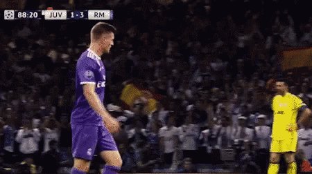 Happy 28th birthday to the greatest midfielder in the world. 

We love you Toni Kroos   