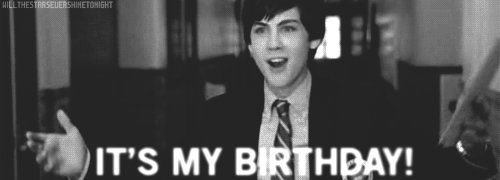 Vamos por no topo gente !!!  \"HAPPY BDAY LOGAN LERMAN\" 