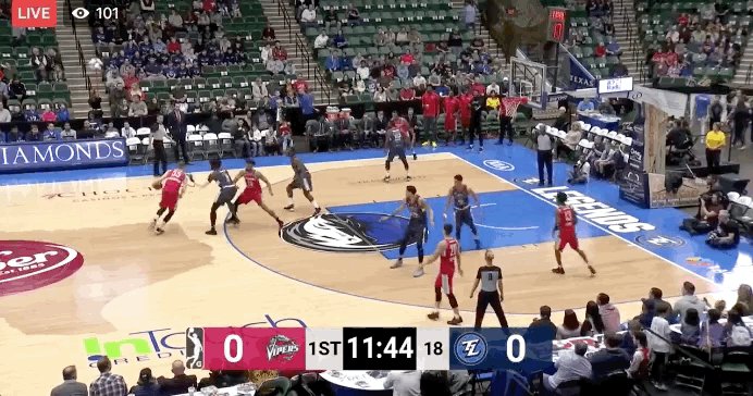 We're underway, and @iMarkelBrown22 scores tonight's 1st bucket!
#RGVvsTEXAS lineup:
1⃣ Julien Lewis
2⃣ Markel Brown
3⃣ Shane Richards
4⃣ Craig Victor
5⃣ Isaiah Hartenstein
#FeelTheVenom #NBAGLeague
