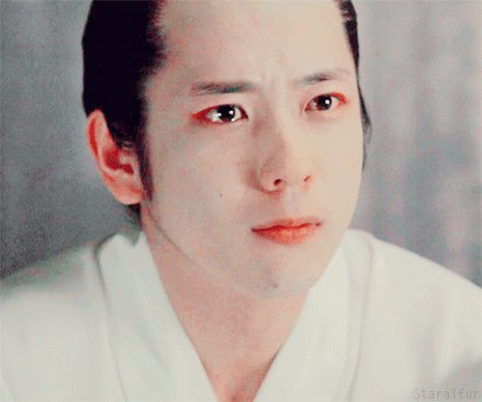 영화 오오쿠 (2010) 입니당. 그 유명한 촌마게 하고도 잘생긴 니노가 나오는 필모입니당 ㅋㅋㅋترجمة المنشور