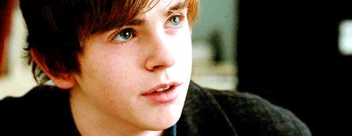 Happy birthday to the talented Freddie Highmore!    