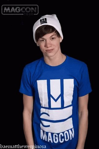 HAPPY BIRTHDAY TAYLOR CANIFF I\M LATEEEEE 