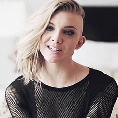 Natalie dormer turned 36 today im shook ! happy birthday queen 