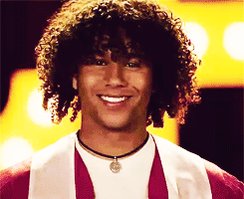 Happy 29th birthday, Corbin Bleu! 