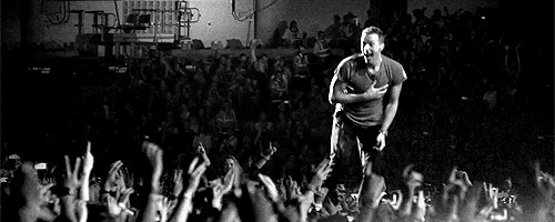 HAPPY BIRTHDAY CHRIS MARTIN! 