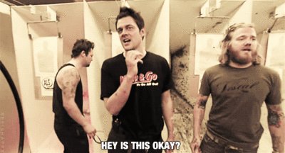 Happy bday to probably my favorite actor just because of Johnny Knoxville 