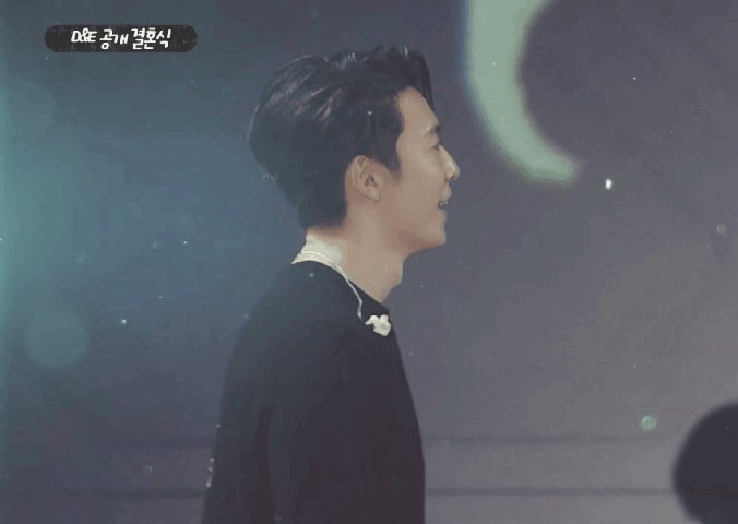 #SuperJuniorDnE #donghae #Eunhyuk #은혁 #동해 I would not forget the smile of donghae when he saw hyuk wore the wedding veil 😍😍😍😊😊💙💙💙💙sweet two 🐯🐒💕