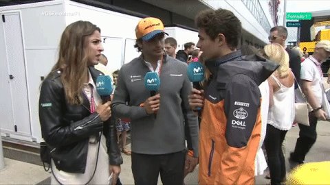 Eso no se hace @danielricciardo 🤣
#GBRmovistarF1