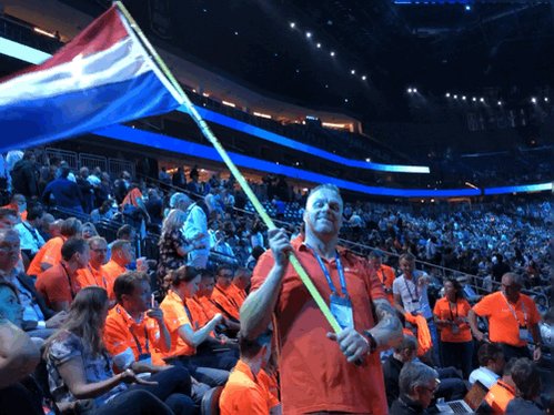 The Dutch partners and @microsoftnl delegation are extremely visible at the T-Mobile Arena Corenote with @tonykrij waving the Dutch flag #MSInspire
