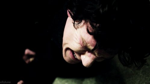 seks-vizovu-viebali-a-ona-plachet-ot-boli