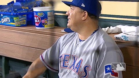 FINAL/10: Rangers 3, Astros 1.   #TexasRangers | #HWC https://t.co/E62oYjFN72