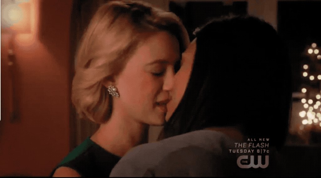 Jane The Virgin Lesbian Gifs.