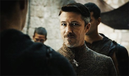 It\s Aidan Gillen\s birthday today!
Happy birthday to the sneaky   
