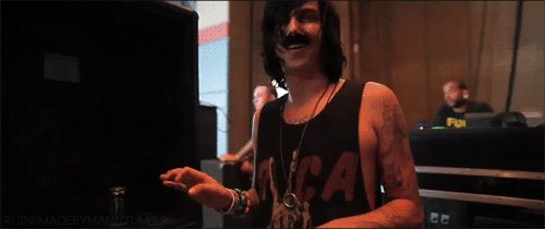 HAPPY BIRTHDAY KELLIN QUINN !!!  