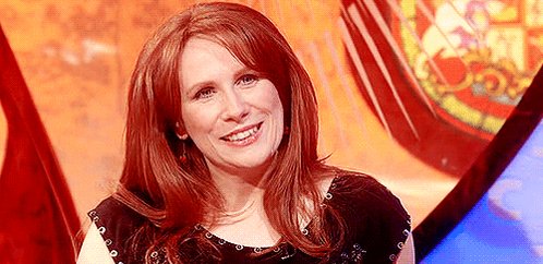 Happy birthday to one of the funniest actresses out there I love you catherine tate 