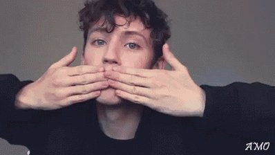  Happy birthday to my troye sivan I\m from China, and English is very bad. 