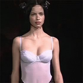 Almost forgot to wish a happy birthday to my eternal queen, adriana lima  37 never looked better!! 