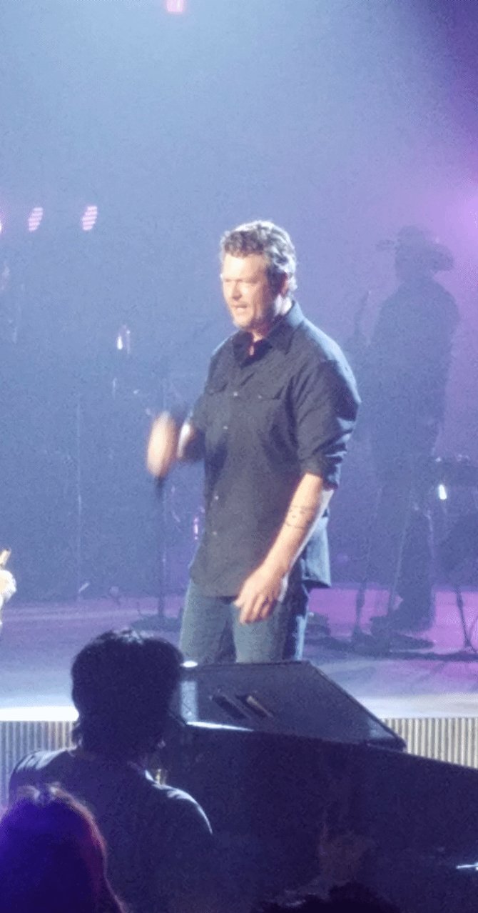 Happy Birthday Mr. VEGAS, Blake Shelton. 