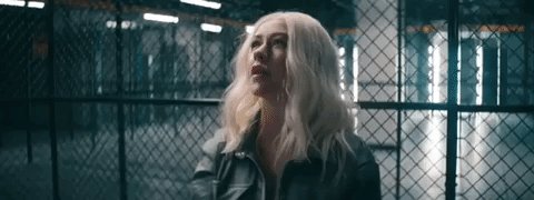 Sony Music Chile (@SonyMusicChile) on Twitter photo 2018-06-21 14:20:11 Nuestra querida @xtina es una leyenda viviente más que nunca interpretando #FallInLine junto a @ddlovato 💞 Ya la tienes en tu playlist? youtu.be/3Q2j5ApzSqs Nuestra querida @xtina es una leyenda viviente más que nunca interpretando #FallInLine junto a @ddlovato 💞 Ya la tienes en tu playlist? youtu.be/3Q2j5ApzSqs