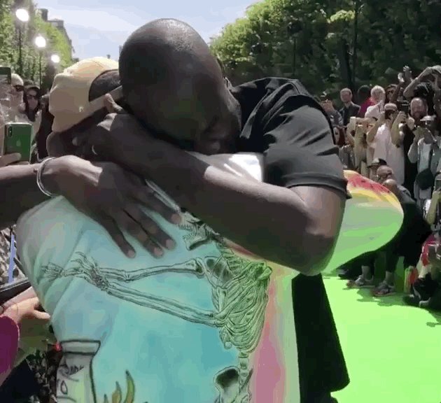 Kanye and Virgil Abloh Hugging After the Louis Vuitton Show Makes