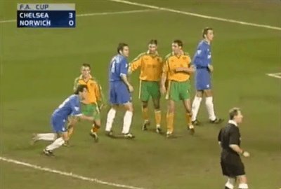 Happy birthday Gianfranco Zola and the sauce that he brought to English football in the mid-90s. 