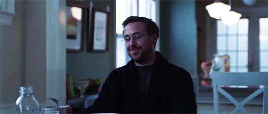 Ryan Gosling Page (@PageGosling) on Twitter photo 18/07/2018 11:49:51 Gif of the Day ⭐️ #ryangosling #snl Bloopers credit to ryangoslingsource on Tumblr 👍🏻 go follow this blog Gif of the Day ⭐️ #ryangosling #snl Bloopers credit to ryangoslingsource on Tumblr 👍🏻 go follow this blog