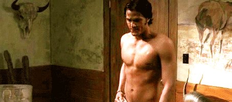Oggi è il compleanno anche di quel gran bel gnoccolone di Jared Padalecki... Happy Birthday Jared!  