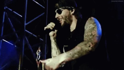 HAPPY BIRTHDAY M.SHADOWS!!!! Hope ur feeling a bit better. 