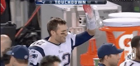 Happy 41st birthday to Tom Brady. Can some give him a high 5 today? 