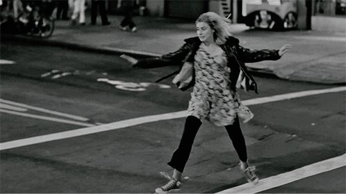 Happy Birthday Greta Gerwig!! You\re an inspiration to all 