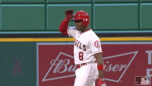 🆙 the middle! @JUST_JUP  sends it back towards Cahill and we're tied! #Angels 3, Athletics 3. https://t.co/y99LYxiby5