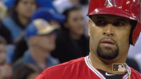 San Diego responds with a home run. @PujolsFive will lead things off. ⬆️4⃣ #Angels 2, Padres 1. https://t.co/oint3Gz8Ye