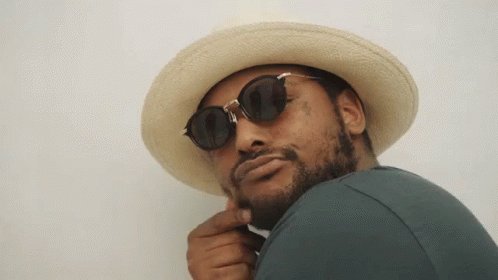 10/26 ScHoolboy Q     32                Happy birthday!   