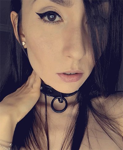 Happy Friday 😈 Be on MFC in an hour or two! https://t.co/KynEVocdGY<a href="/tag/mvsales"class="tags"><span>#mvsales</span></a>