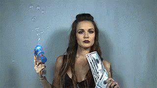 Happy 31st birthday to Tove Lo! 