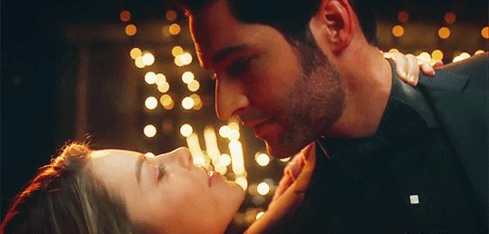 Happy 40th birthday Mr Tom Ellis!!! Have a great day! 