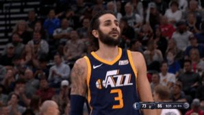 .@rickyrubio9 se rinde a #Mexico: "Ha sido un partido emocionante y esperemos volver algún día" #NBA #TeamIsEverything vía @MarcaClaro @hlazzeri13 https://www.marca.com/claro-mx/basquetbol/nba/2018/12/16/5c15b328e5fdeac4148b45a0.html …