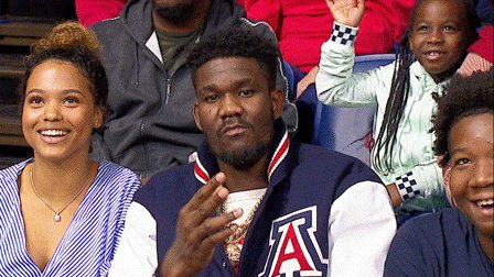 👀Look who's back in McKale rocking the 🅰️!
Welcome back, @DeandreAyton.
#APlayersProgram