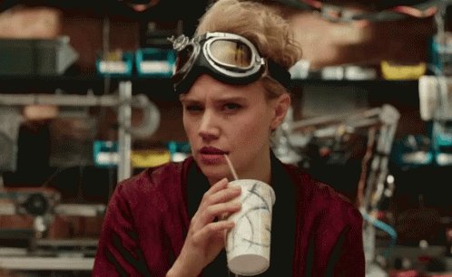 Happy birthday to our comedy queen, Kate McKinnon! 