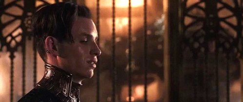 Happy birthday to Academy Award winner Eddie Redmayne. Now playing JUPITER ASCENDING. 