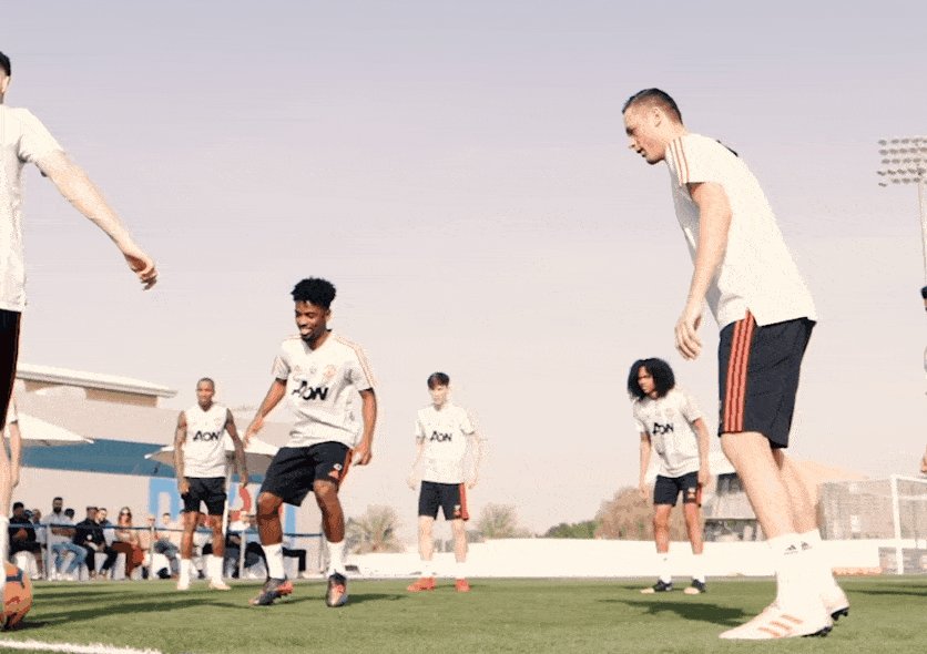 Passe aveugle de Matic 👀 #MUFC