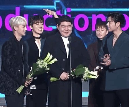 Fakta Staff Idol Kpop ikon