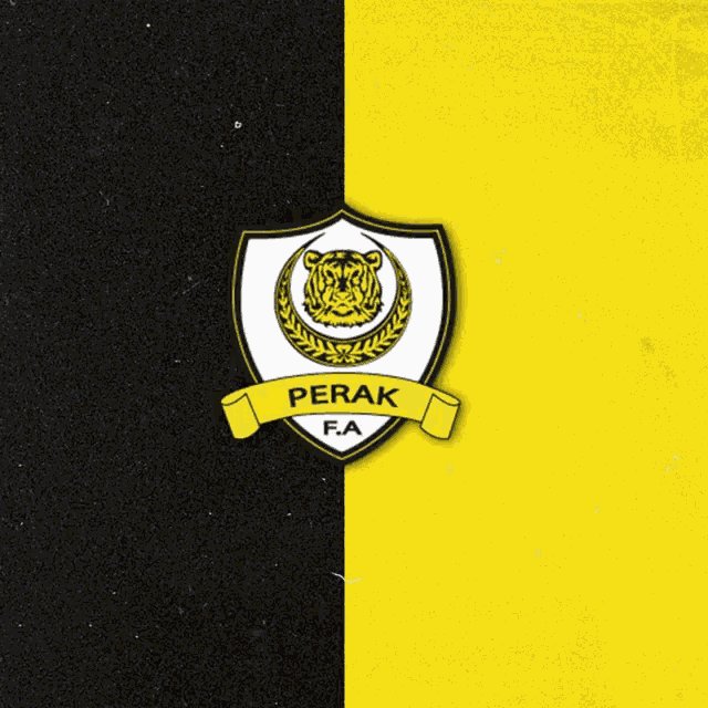 Kabonye penyokong Perak The Bos Gaurus ni ramei. Cer mengkome RT sikit teman nak tengok!
#KejorrYobKejorr
#KejorrYobSkorr – at Stadium Ipoh, Perak
