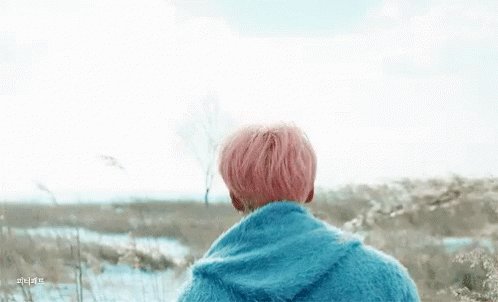 #TimelessSpringDay #2YearsOfSpringDay
One of my absolute favorite BTS song though I love all their song, this one has a special place in my heart💜
#springday