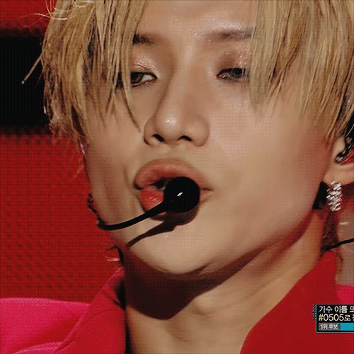 don't scrunch your nose like that MY HEART IS WEAK PLEASE