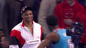 β‘οΈ @hamidoudiallo x @russwest44 β‘οΈ
#ThunderUp
#ATTSlamDunk
#StateFarmSaturday