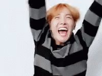 Happy Birthday J-Hope!
Thank you for spreading joy and putting smiles on our faces everyday with your sunny personality! ARMYs love you and hope you have the best birthday! 💛
#LightOfHopeDay
#SunshineHobiDay
#OurPieceOfPeace
#제이홉_니가_있기에_행복해
(@BTS_twt)