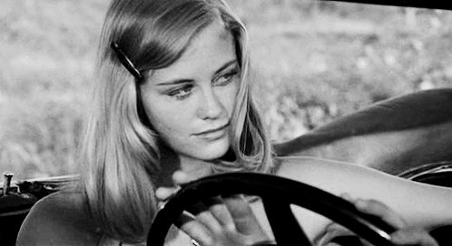 Happy 69th birthday to Cybill Shepherd. *nice*

Moonlighting: Taming of the Shrew  