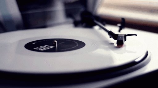 Pop Up Vinyl Record Shop is open this Thursday 10:30-16:30 at the Students’ Union @Bangorstudents 🎧🎶😎 @PontioTweets
