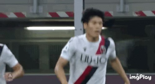 Tomiyasu Tomyasu GIF